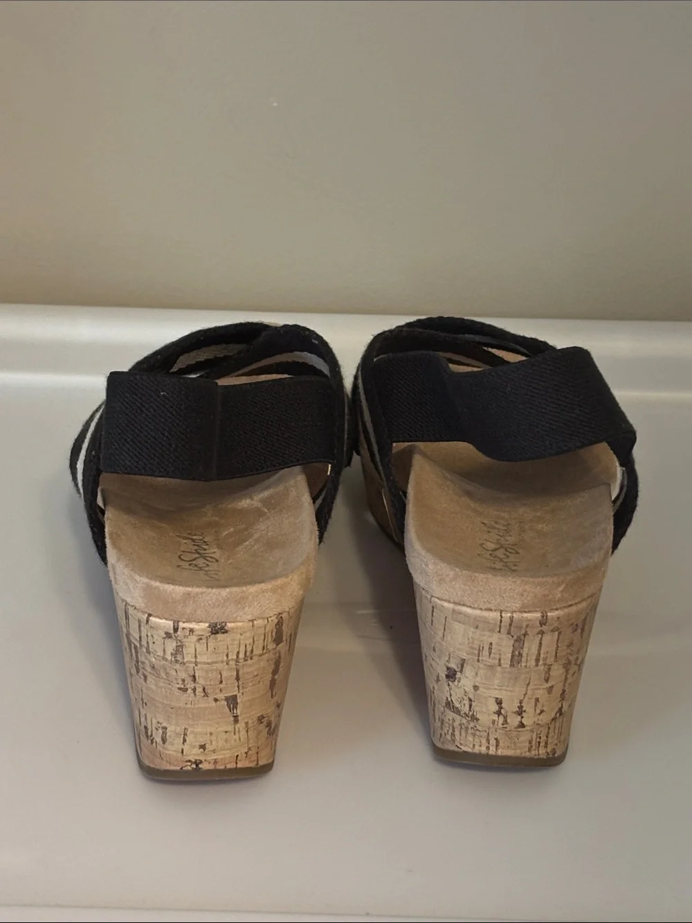 LifeStride Dream Big strappy wedge sandals in black and white size 9